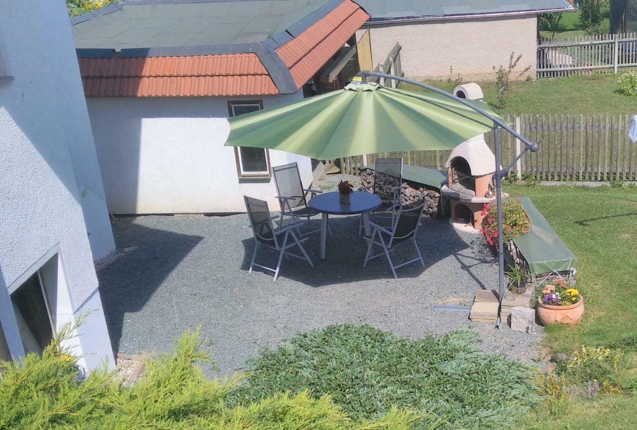 Ferienwohnung Und Pension Guertler Mohlsdorf Exterior photo